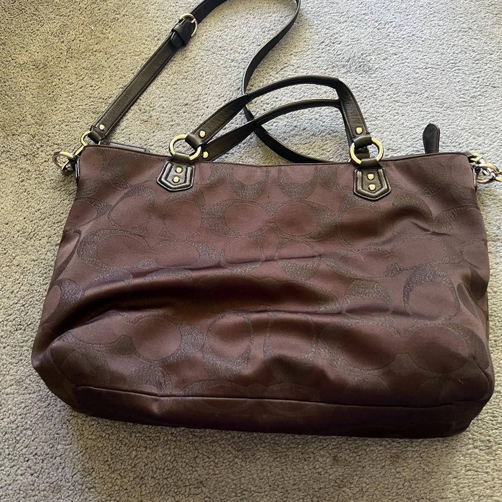 Coach Campbell Signature Canvas Shoulder Bag Brown - Picture 7 of 12